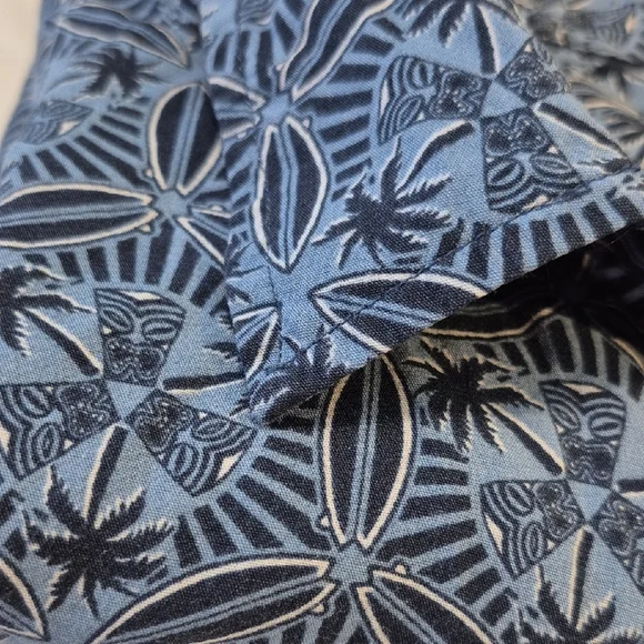 O'Neill Short Sleeve Classic Fit Button Down Mens Shirt w Geometric Pattern - Picture 11 of 11